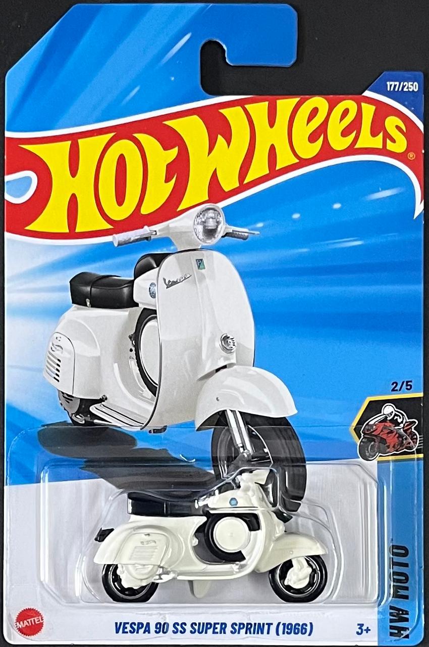 Vespa 90 SS Super Sprint (1966) White (Import)