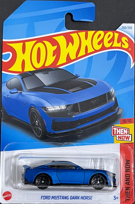 Ford Mustang Dark Horse (Import)